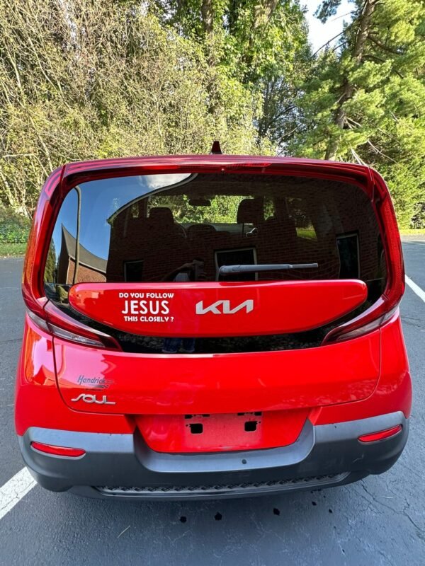 2022 Kia Soul - Image 12